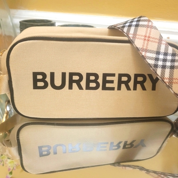 Burberry bag - Picture 7 of 17